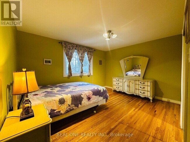 Building Photo - 62 Bernick Rd