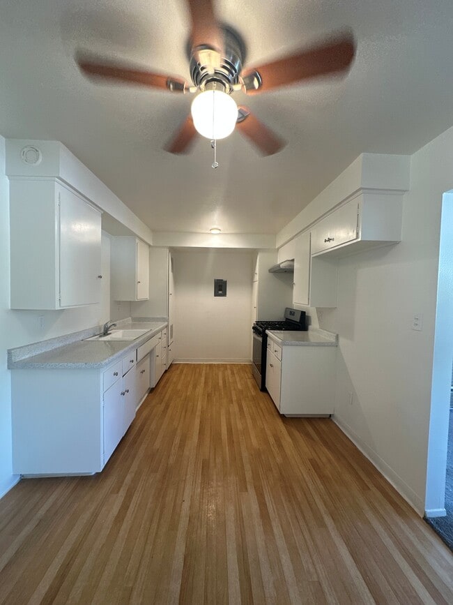 Building Photo - Cherokee Trail Apts