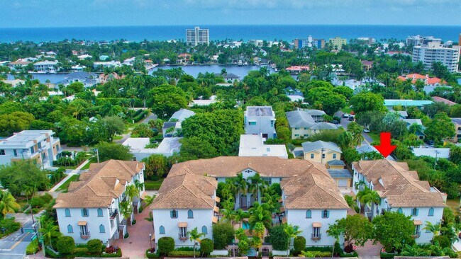 Foto del edificio - 618 Renaissance Ln