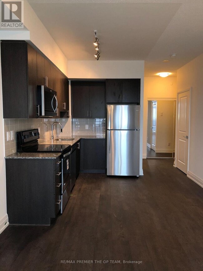 Photo du bâtiment - 3700 Hwy 7 W