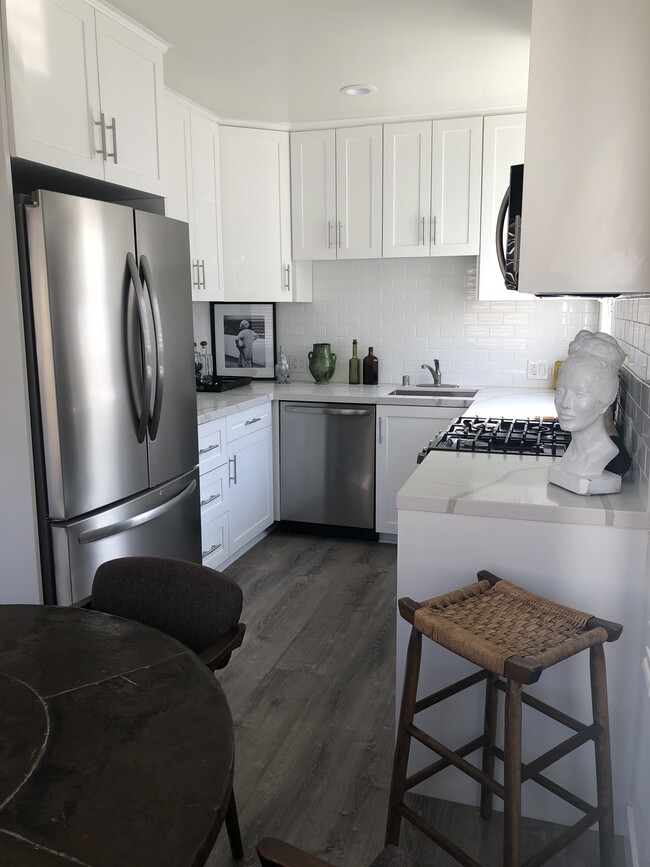 Foto del edificio - 114 Driftwood St