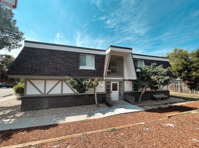 Building Photo - 5100 W 8th Ave