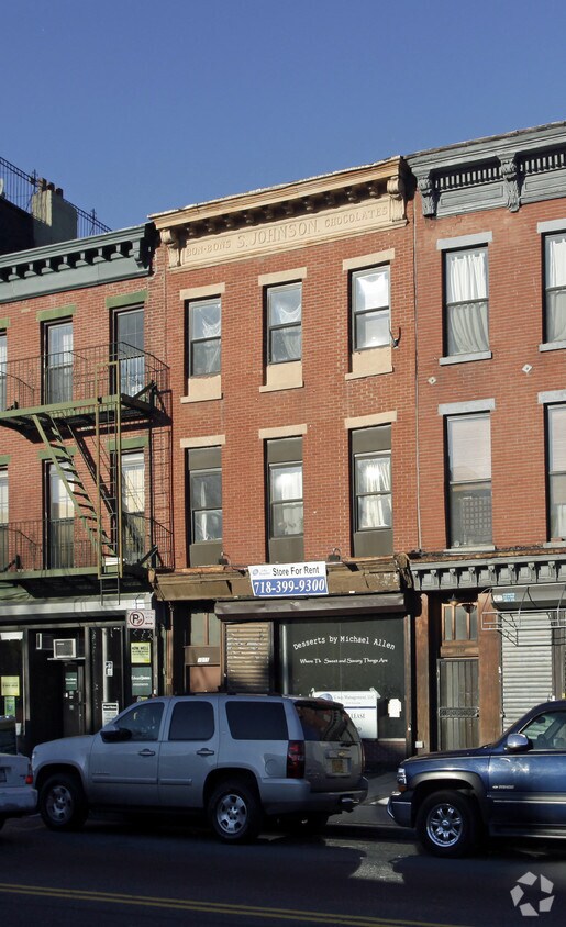 Primary Photo - 1015 Fulton St