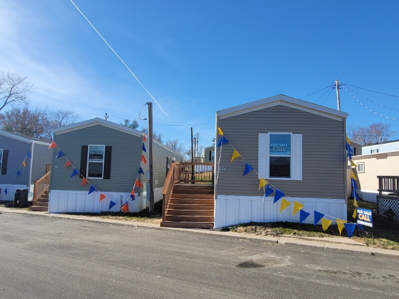 2225 Tri Level Ln, Saint Joseph, MO 64503 House Rental in Saint