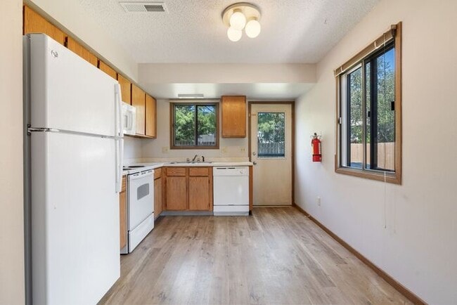 Photo - $1,250 | 2 Bedroom, 1.5 Bathroom Duplex | ... House