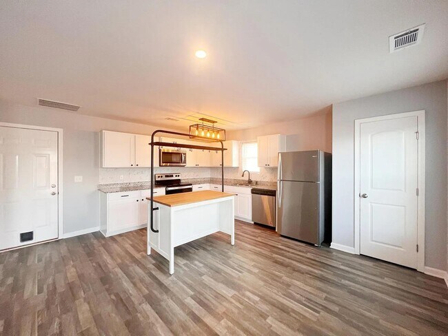 Foto del edificio - 103 Brinkleys Ln