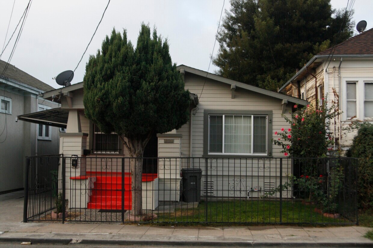Front of house - 4019 E 16th St