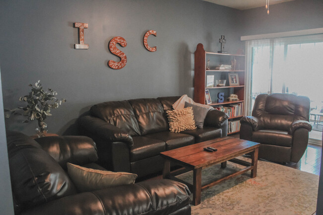 Building Photo - 313 Cedar Island Trail