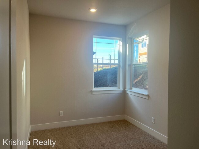 Foto del edificio - 3 br, 2.5 bath House - 16677 SW Colorado Ln,