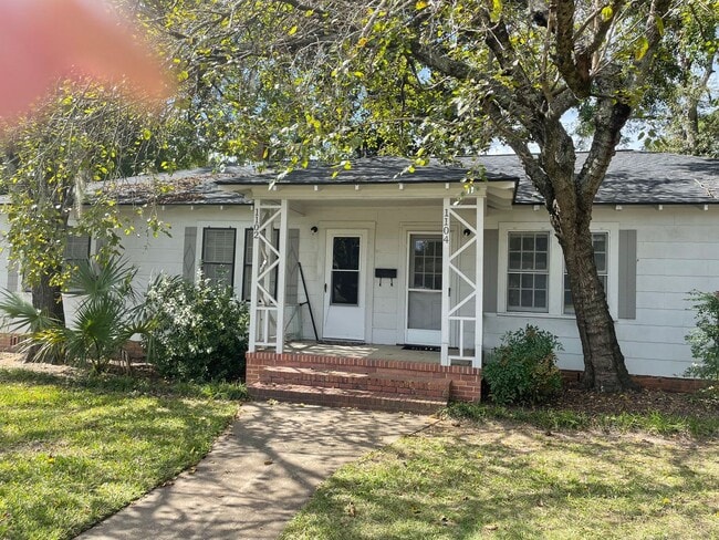 Charming 2 bedroom Duplex - Charming 2 bedroom Duplex Townhome