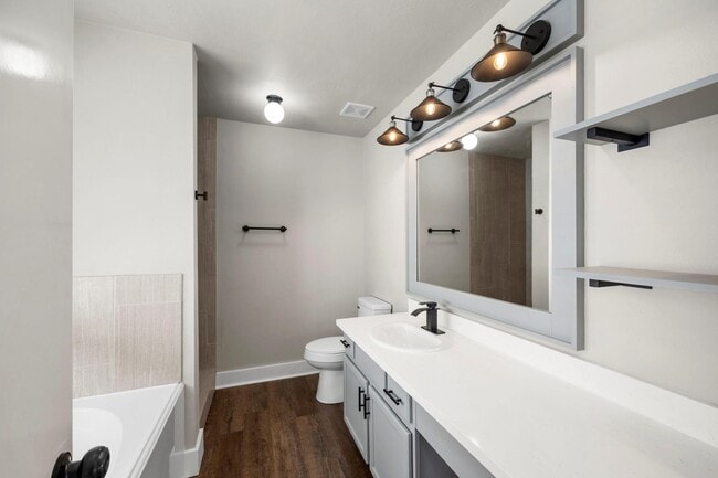Building Photo - 9758 Farrell Dr