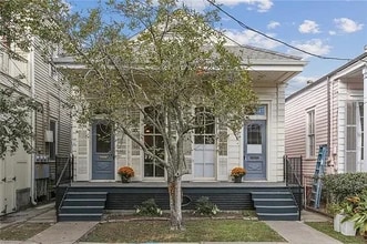 Building Photo - 5323 Camp St