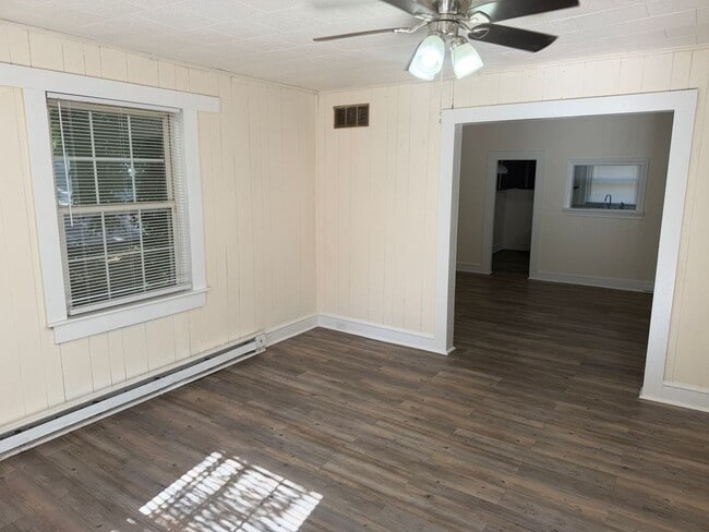 Foto del edificio - Adorable Two Bedroom Home!