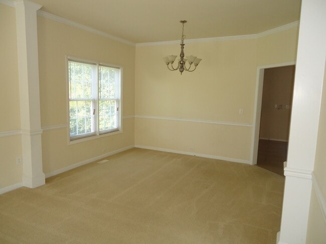 Foto del edificio - 417 Oakhall Dr