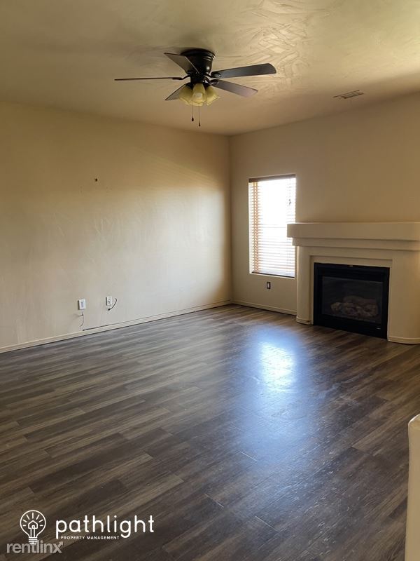 Foto del edificio - 4 br, 2.5 bath House - 630 Primrose Avenue...