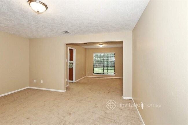 Foto del edificio - 15115 Woodhorn Dr
