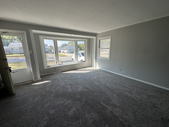 Foto del edificio - 1746 Richmond Rd NE