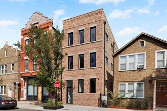 Building Photo - 1833 S Throop St