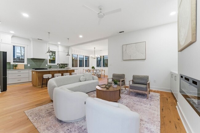 Building Photo - 205 Whitefoord Ave NE