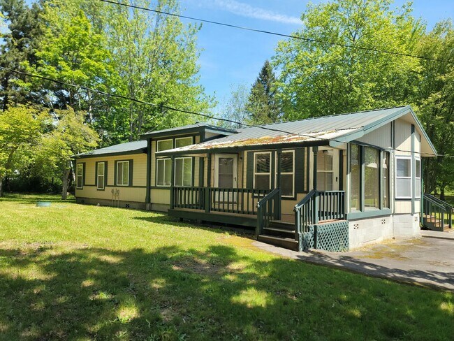 2 Plus Bedroom Home in Convenient Central ... - 2 Plus Bedroom Home in Convenient Central ...