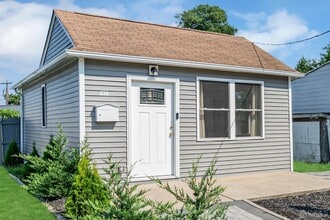 Building Photo - 438 Brookside Ave