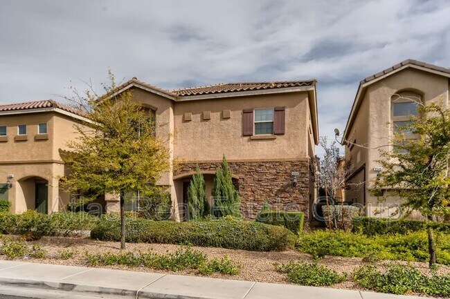 Foto del edificio - 9544 Alma Ridge Ave