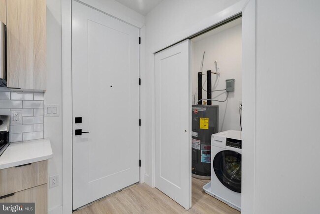 Foto del edificio - 2400 E Huntingdon St