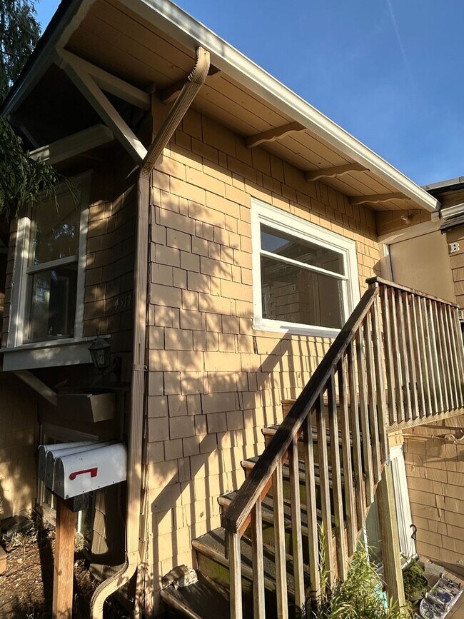 Foto del edificio - 4511 SW Lander St