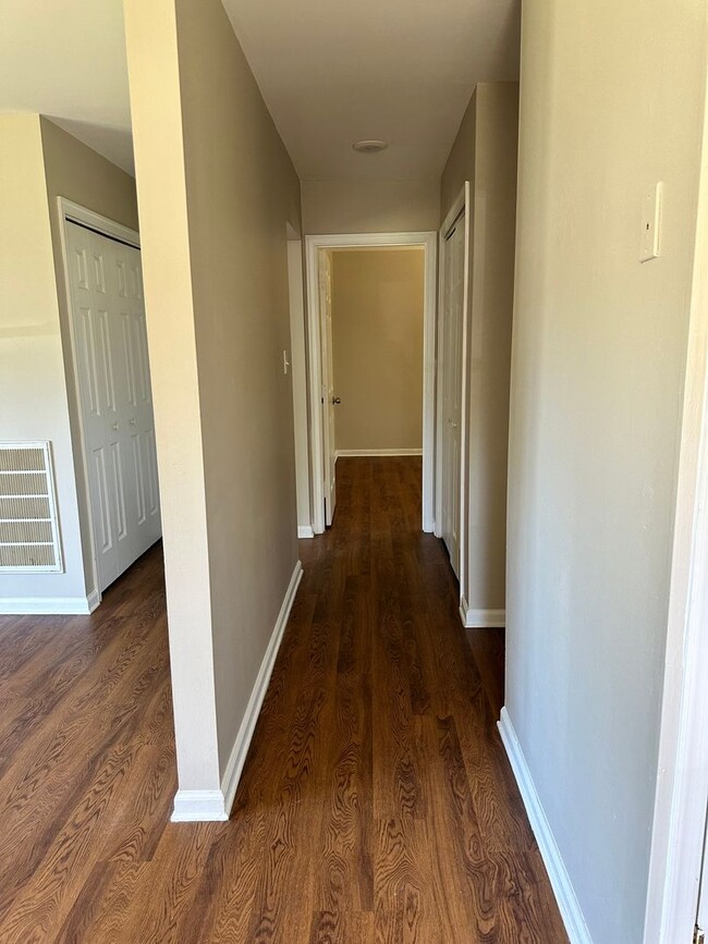 Building Photo - 7400 Bellehaven Drive (Unit 46)