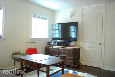 Foto del edificio - 1219 Waverly Walk