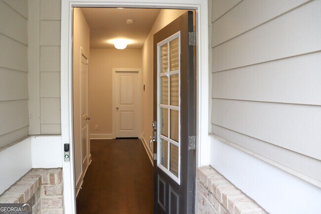 Building Photo - 1317 Heights Park Dr