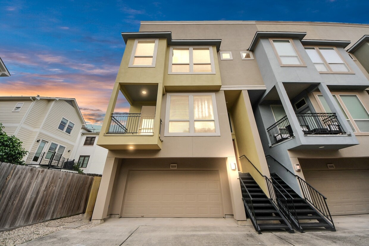 Foto principal - 5526 Crooms St