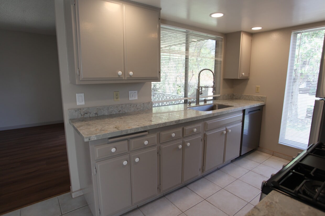 KITCHEN - 6878 Navajo Rd