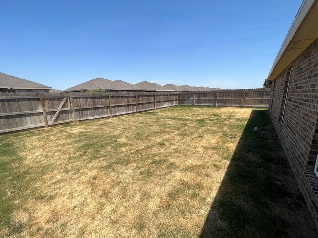 Foto del edificio - Spacious 4-Bedroom Home – Your Family’s Next Chapter!