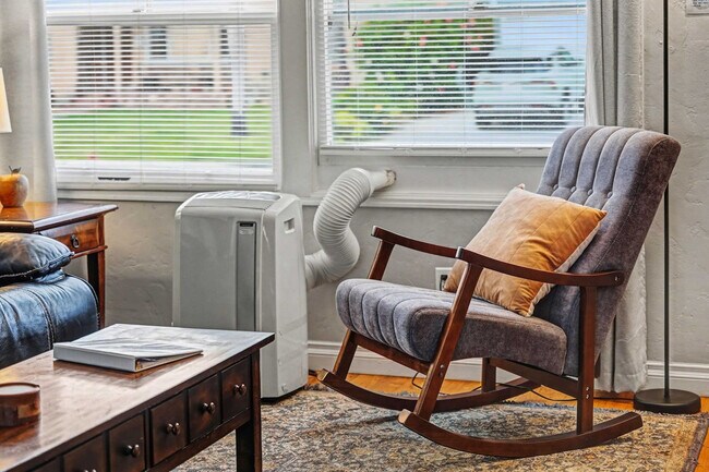 Foto del edificio - 7221 Vassar Ave