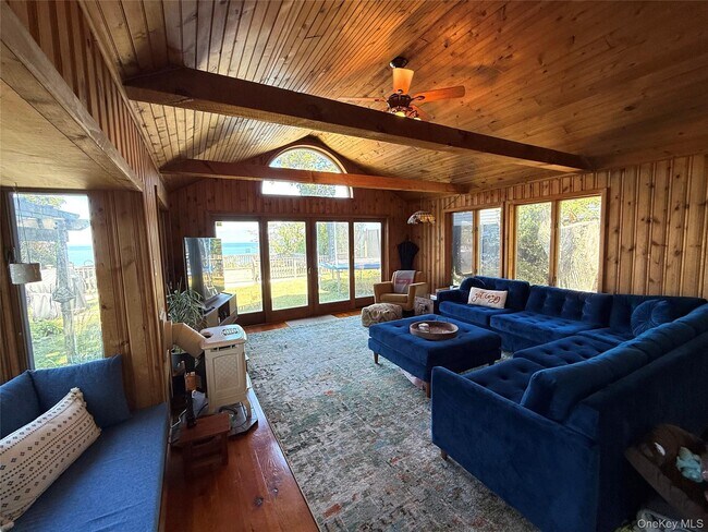 Foto del edificio - 107 Waterview Dr