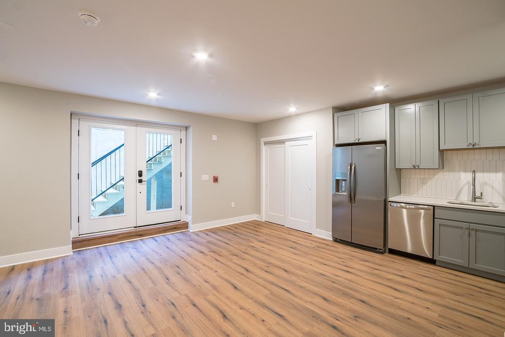Primary Photo - 5007 Pentridge St