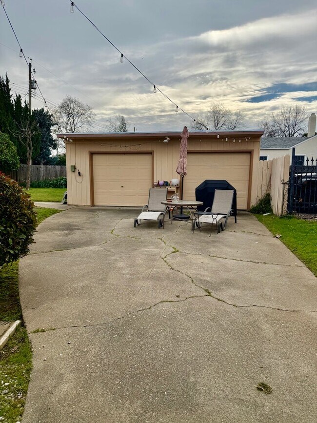 Foto del edificio - JSTREET5712-5716