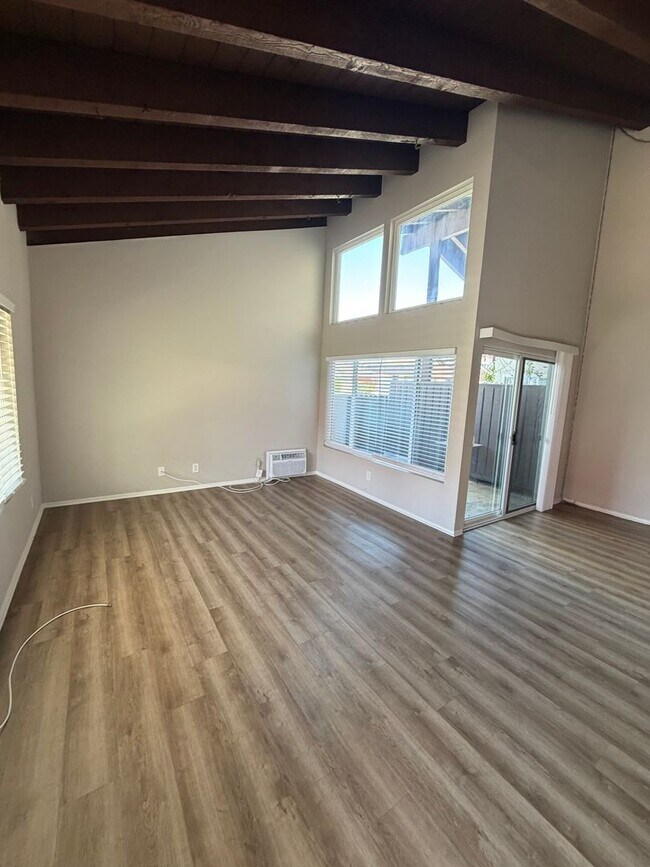 Foto del edificio - 2638 Phipps Ave