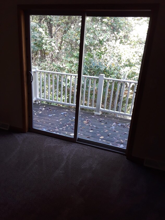 balcony off mbr - 2472 Lexington Ave