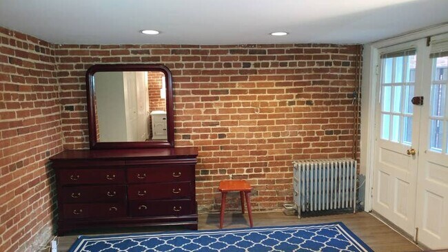 Foto del edificio - 1739 Kilbourne Pl NW
