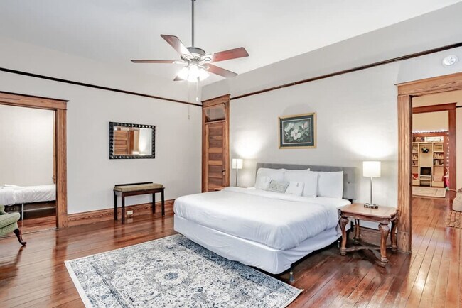 Foto del edificio - 1754 Hunter Ave