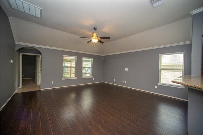 Foto del edificio - 1701 Chestnut Glen Ct