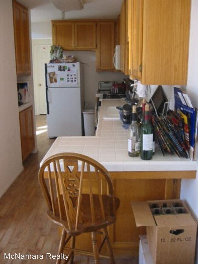 Building Photo - 2 br, 2 bath House - 305 North Chorro Stre...
