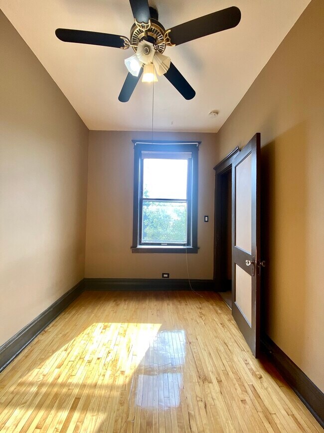 Foto del edificio - 3534 W Lyndale St