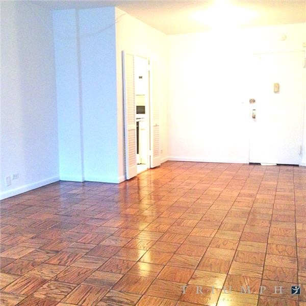 Primary Photo - 360 W 22nd St
