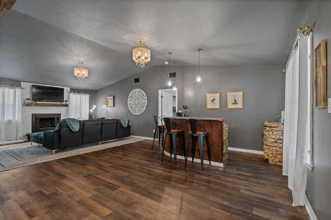 Foto del edificio - 2001 N 61st Ave