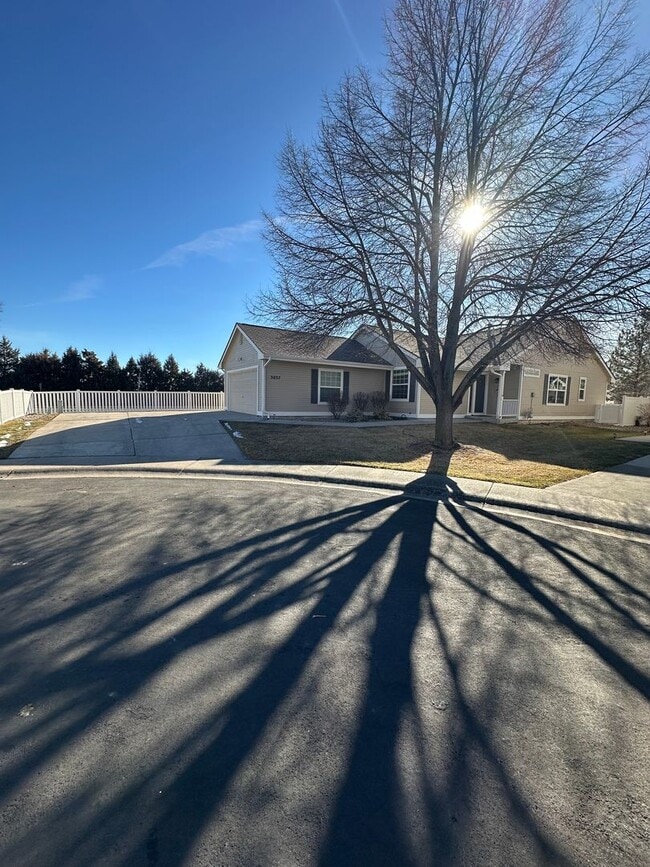 Building Photo - 3037 Antelope Rd