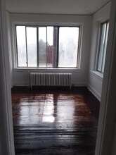 Building Photo - 10 Ferris St