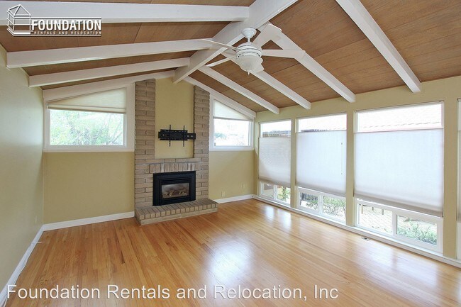 Building Photo - 479 Cedar Hill Dr